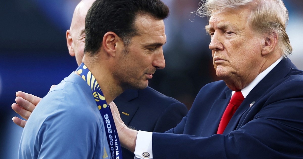 Scaloni se disculpó por no traer otra copa y reivindicó los valores de la Scaloneta