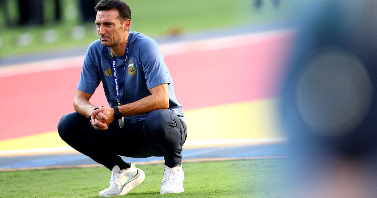 Scaloni se quiebra en conferencia y deja entrever su posible salida de la Selección