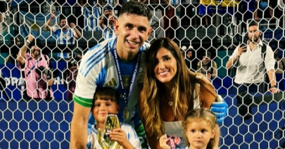 Mandinha reveló el sacrificio de Dibu Martínez para jugar el Mundial y bancó a Argentina: “Este país es realmente especial”