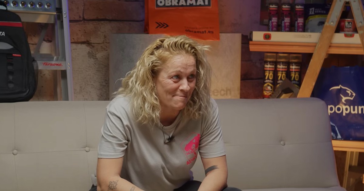 Cristina Moya, la alicatadora que desafió el machismo en la obra: “Me dijeron que debía estar fregando platos”