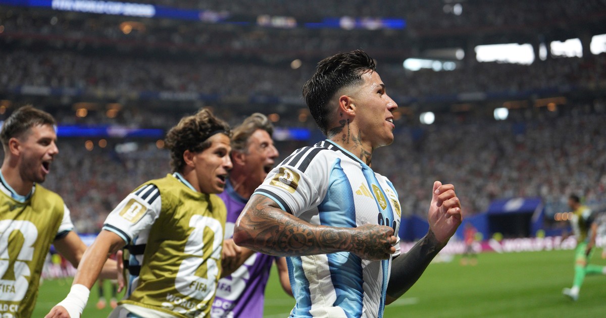 Argentina remonta ante Egipto con gol agónico de Enzo Fernández
