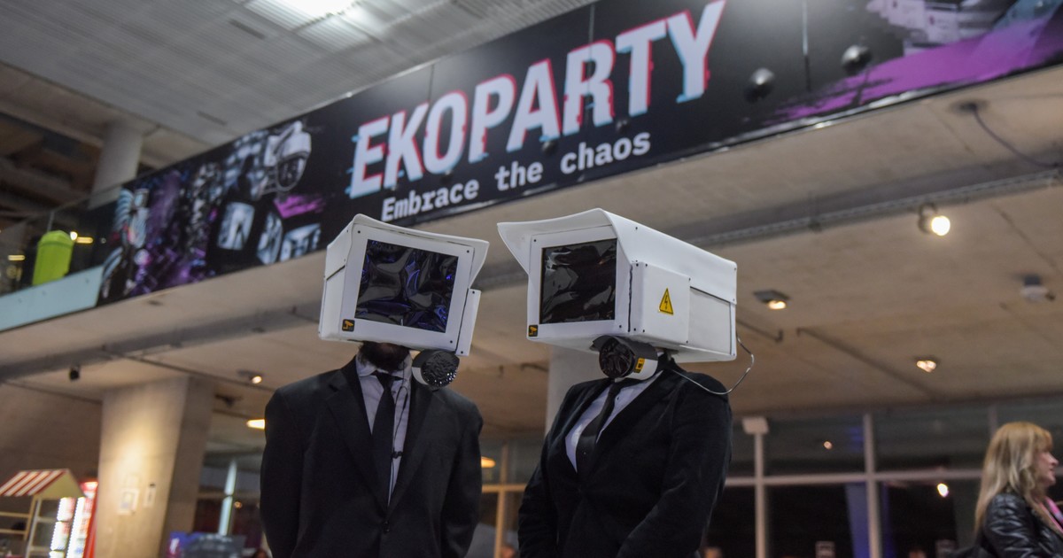 Ekoparty 22: hackers abrazaron el caos con tecnología libre y conciencia social