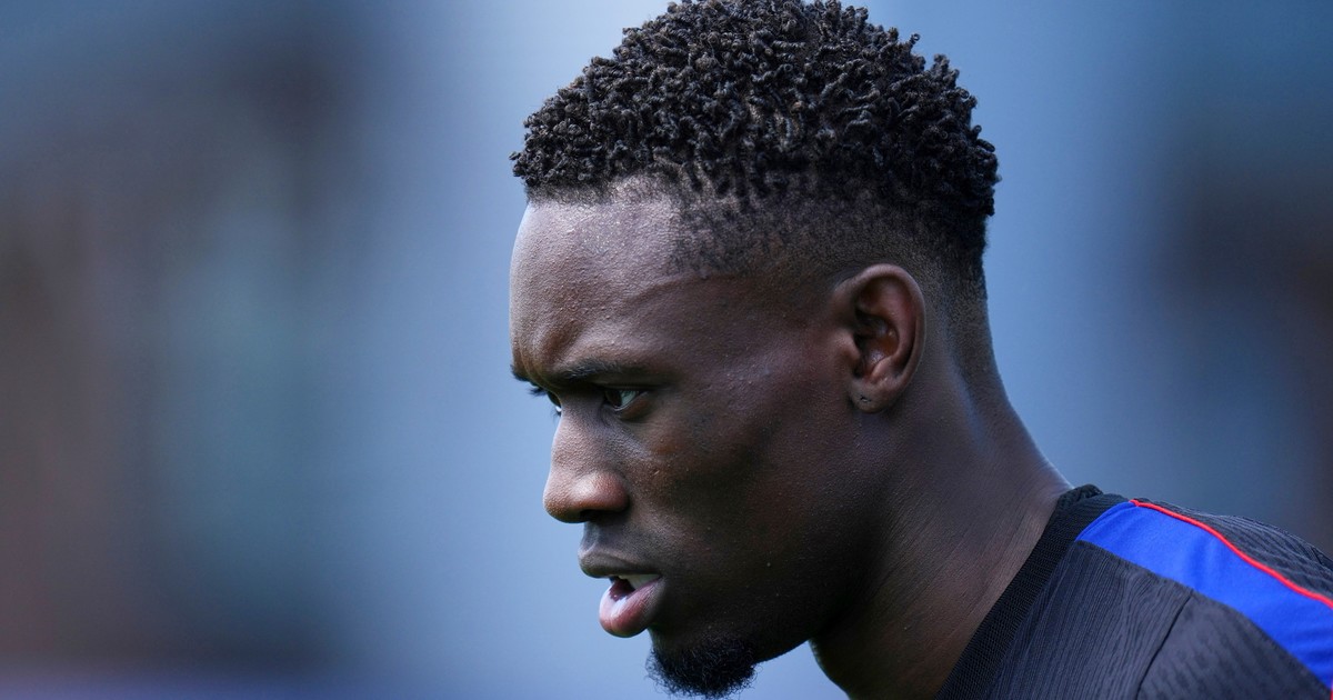La UEFA arremete contra la FIFA por habilitar a Balogun: 'Inaudito, incomprensible e injustificable'