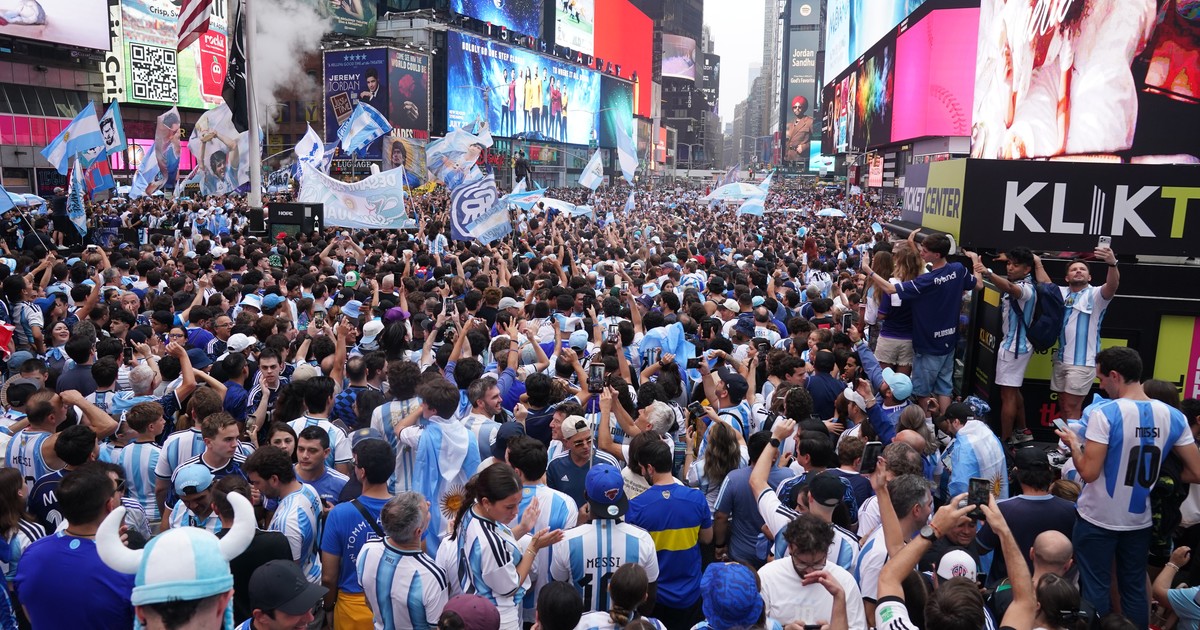 La Scaloneta tomó Times Square: 20 mil hinchas, lluvia y furia mundialista en Nueva York