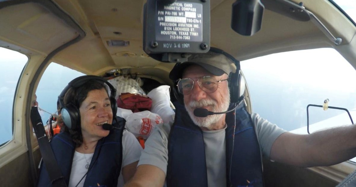 Un matrimonio argentino le dio dos vueltas al mundo en su avión monomotor