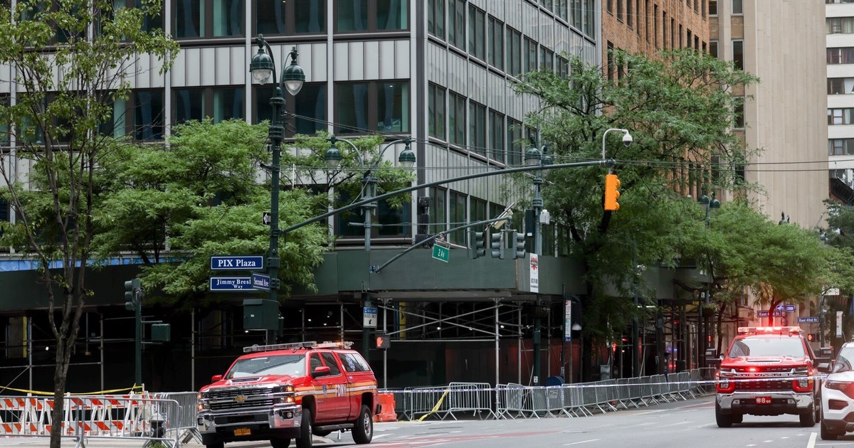 Pánico en Manhattan: evacúan un rascacielos de 38 pisos por riesgo de derrumbe