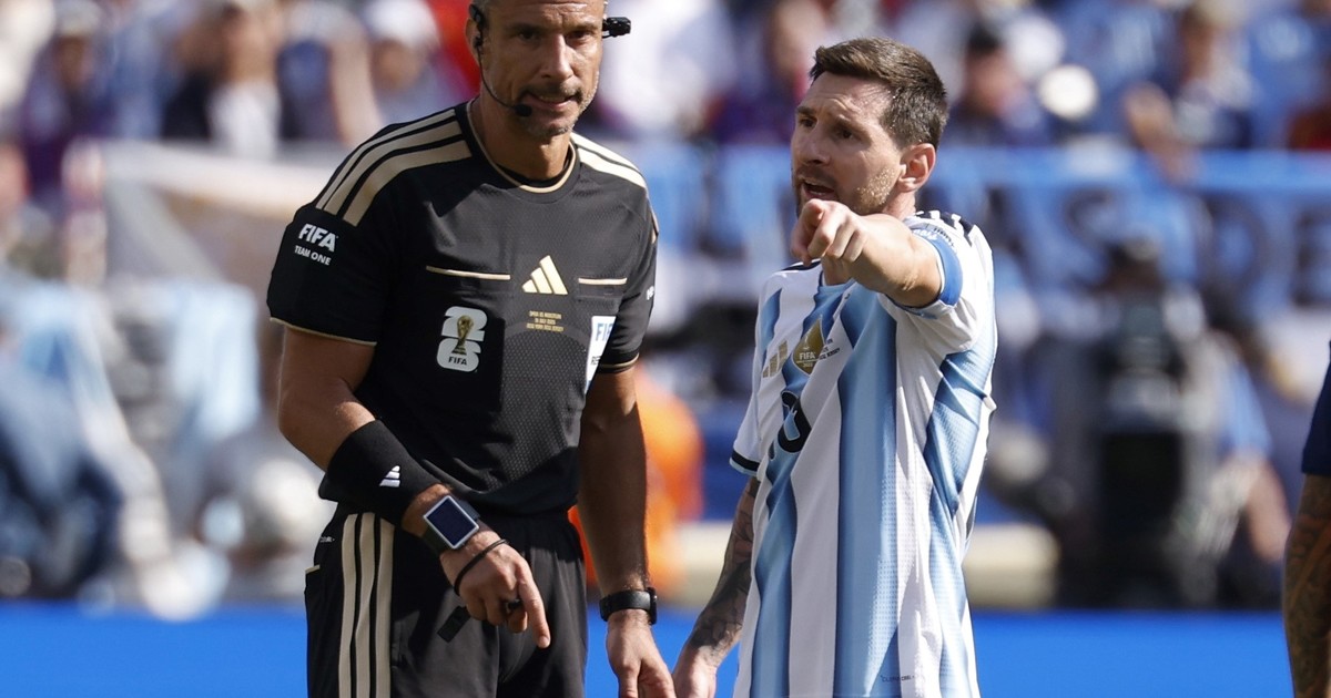Vinčić rompió el silencio tras su retiro: defendió su actuación en la final del Mundial y reveló su charla con Messi
