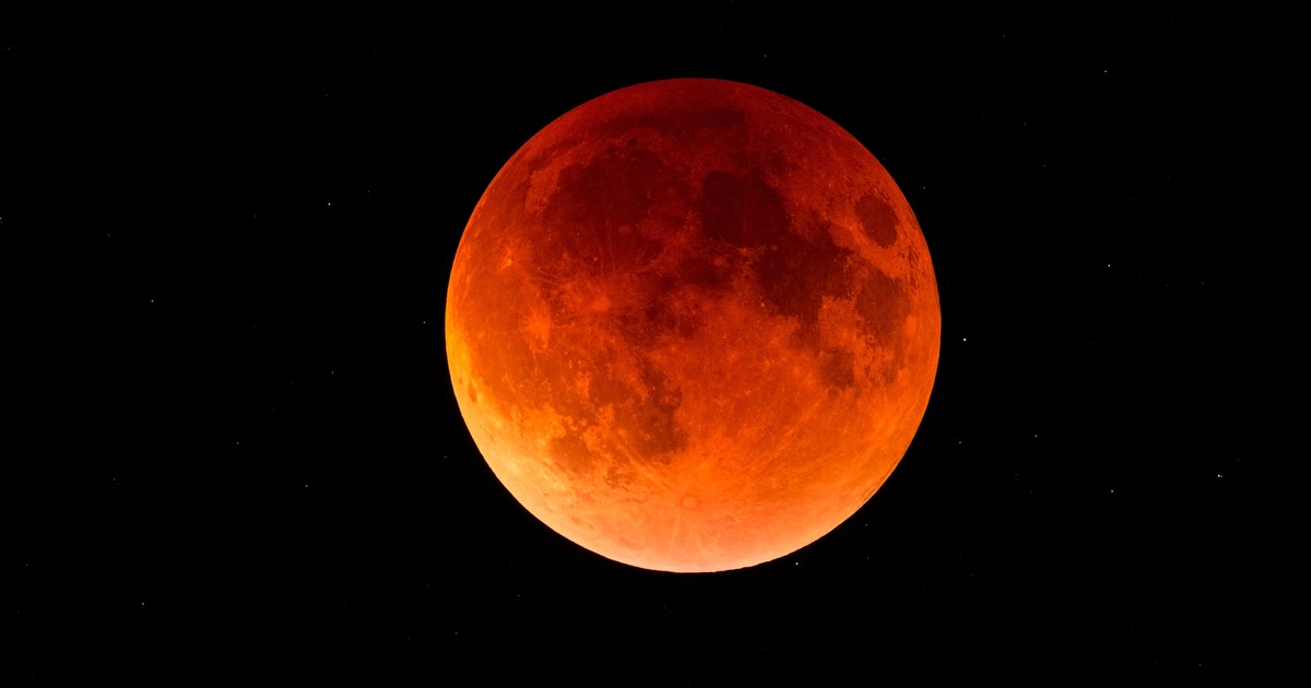 Eclipse lunar en agosto: cuándo y dónde verlo desde Argentina