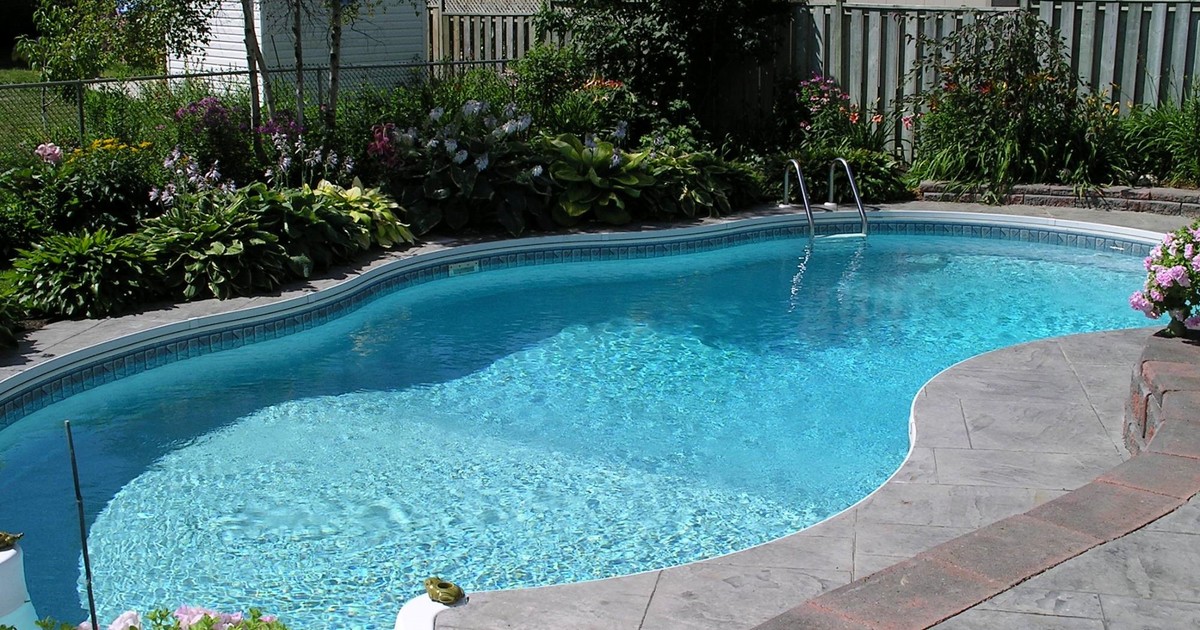 Pánico en España: 60 turistas intoxicados por gases tóxicos de una piscina