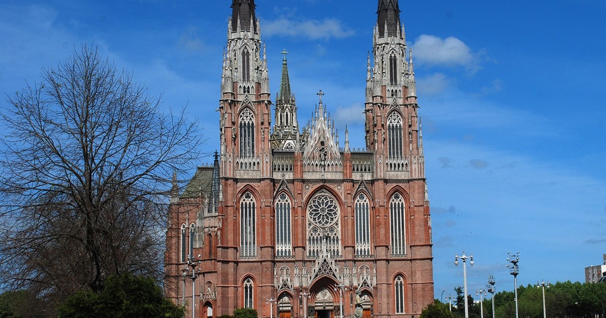 La Catedral de La Plata, elegida la más linda del mundo: venció a Notre Dame y al Duomo de Milán