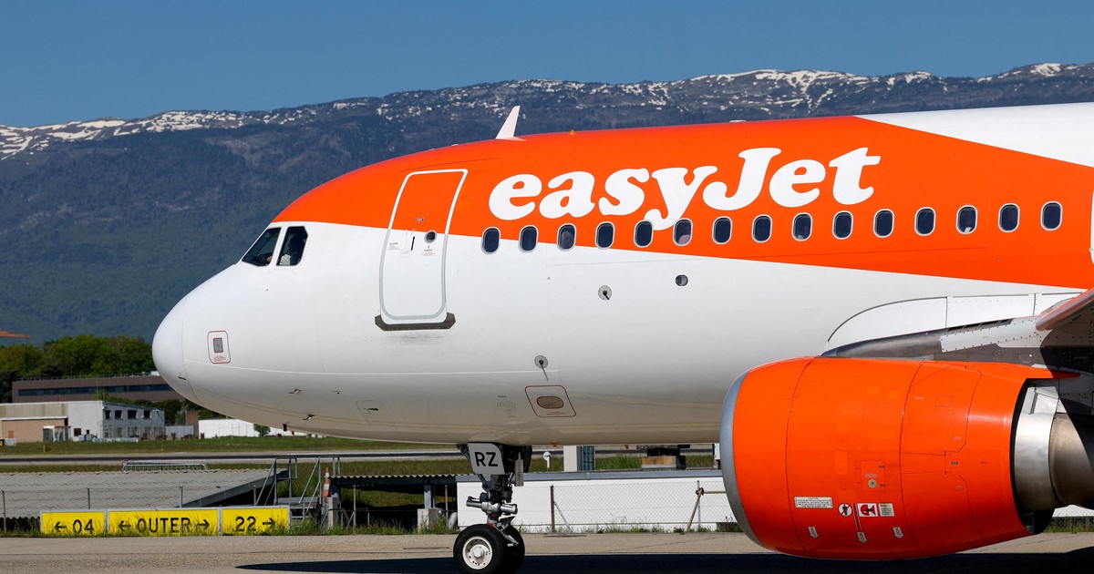 Pelea entre 10 pasajeros obliga a avión de easyJet a regresar a Tenerife