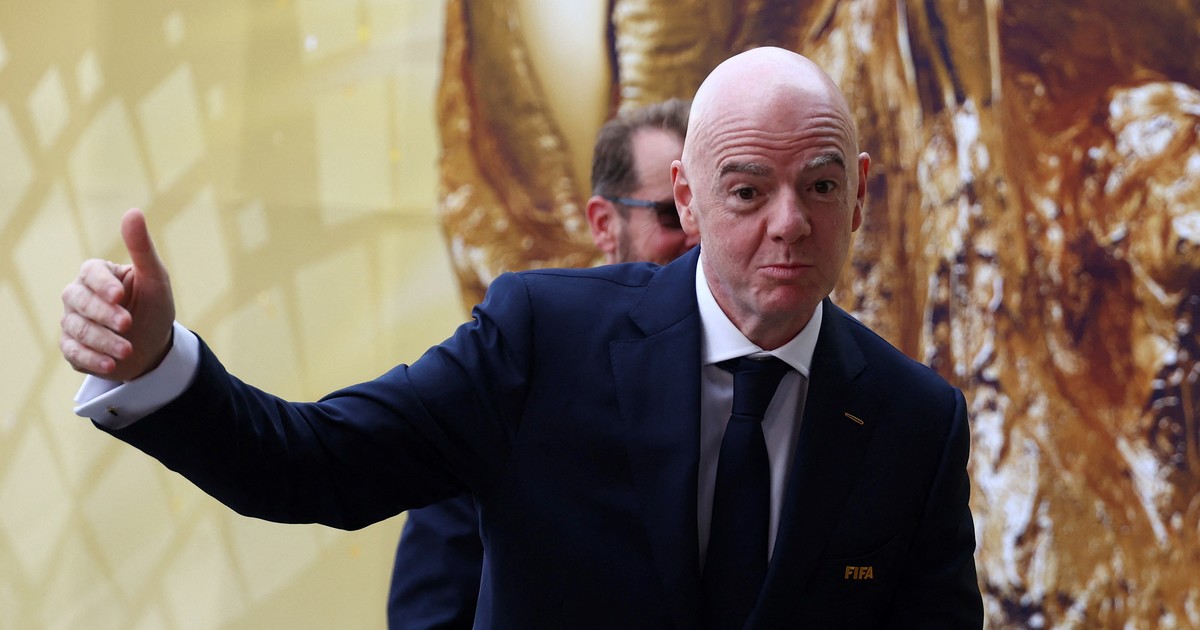 Infantino agradeció a Otamendi por su liderazgo en la Selección