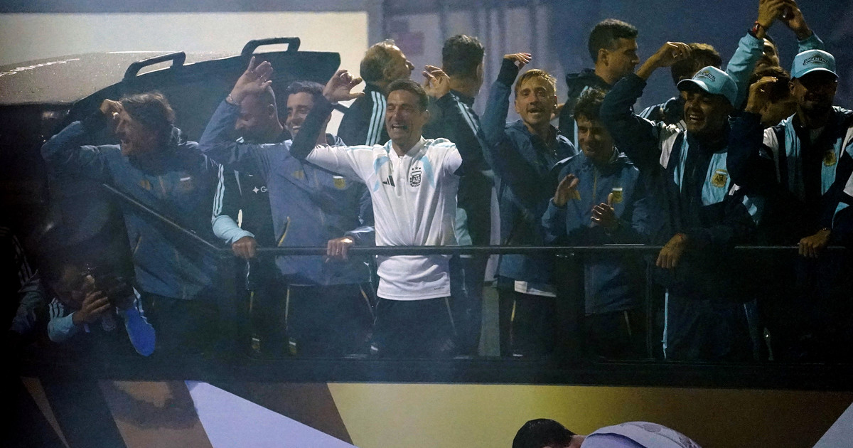 Scaloni recupera la sonrisa y habla del futuro: 'En la Selección nunca hubo grieta'