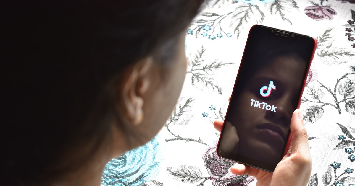 Suplantación digital: joven recibirá 13.000 dólares tras cuatro años de acoso con perfil falso