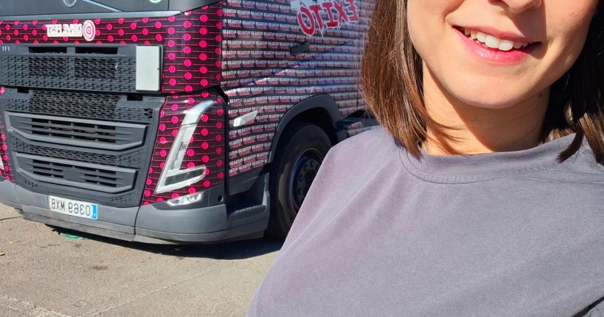 Camionera de 30 años denuncia el sueldo base: “Es vergonzoso que paguen 1.300 euros por 10 horas de conducción”