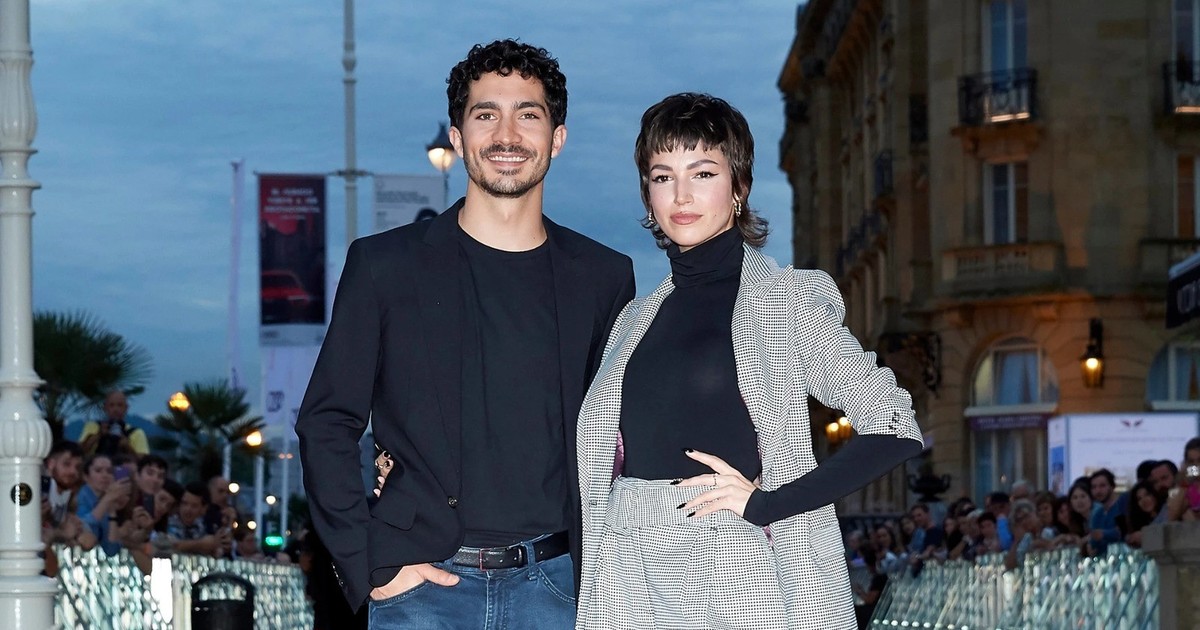 Chino Darín y Úrsula Corberó muestran su nuevo hogar en Barcelona: un piso clásico renovado