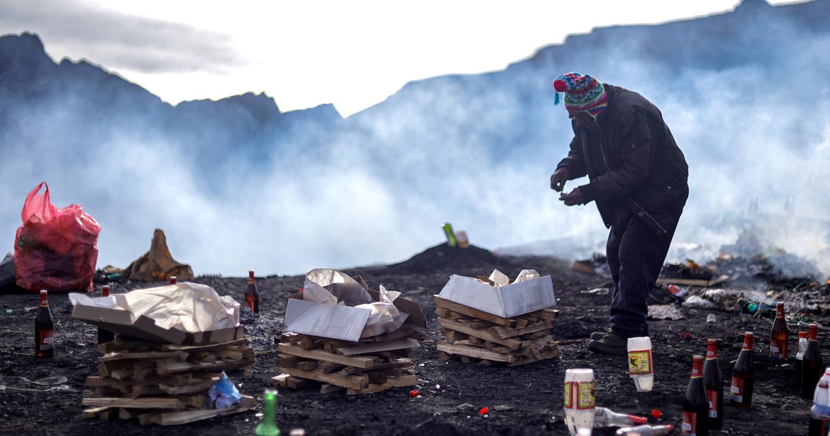 Bolivia recibe agosto con rituales a la Pachamama: entre la fe y la reciprocidad