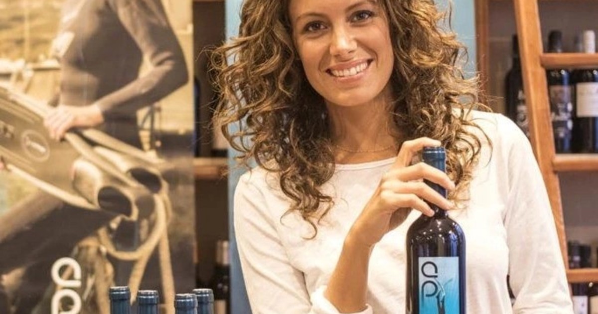 Laura Madrueño revela que su bisabuelo fundó la tienda de vinos más antigua de Madrid en 1895