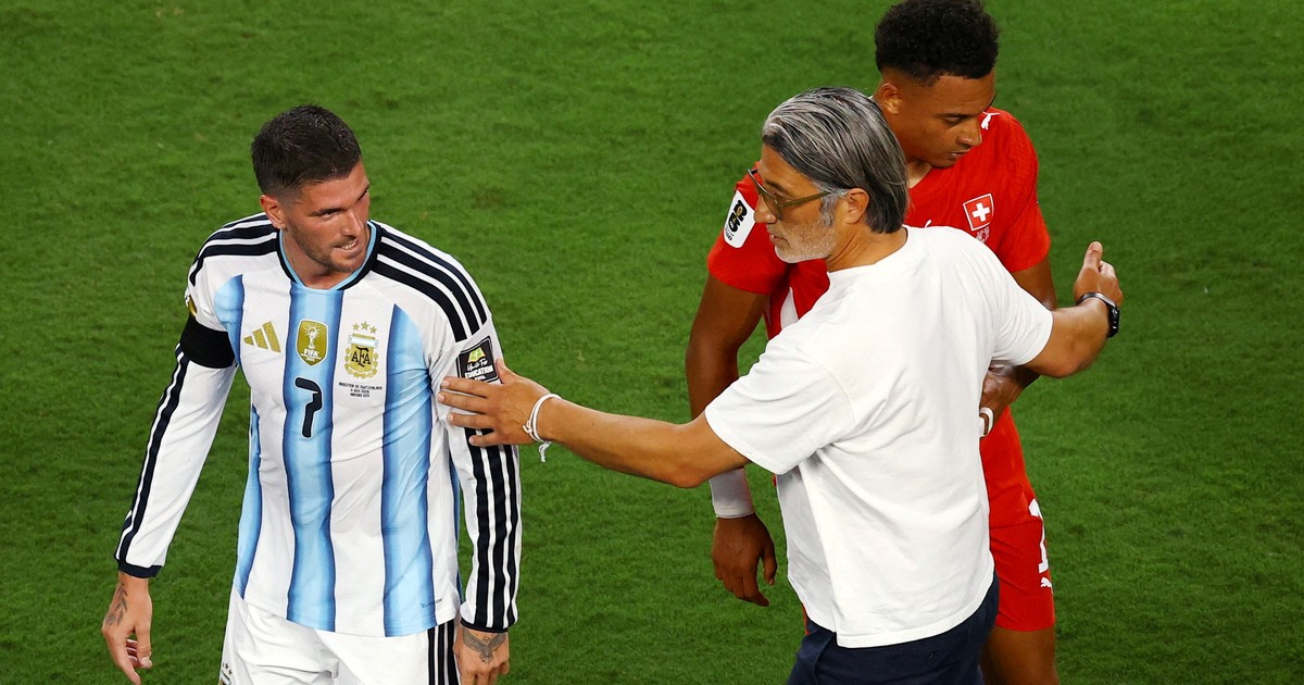 Murat Yakin se quejó por la roja a Embolo y elogió a Argentina