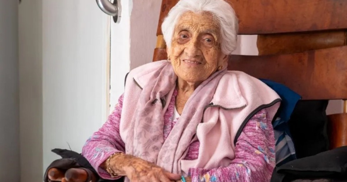 A sus 107 años, Juana González revela el secreto de su larga vida: “Aléjate de los vicios”