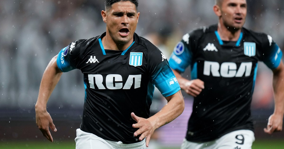 La sombra de Maximiliano Salas: cómo afectó su partida a Racing y a Maravilla Martínez
