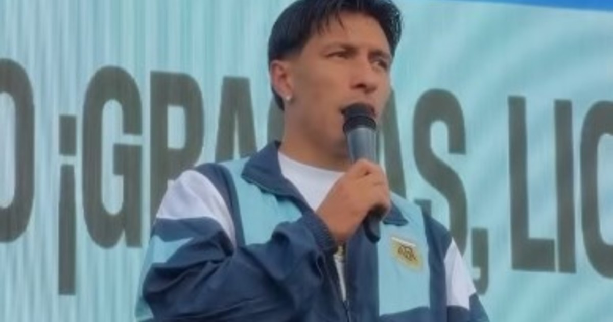 Lisandro Martínez fue declarado ciudadano ilustre en Gualeguay y emocionó a todos con su discurso