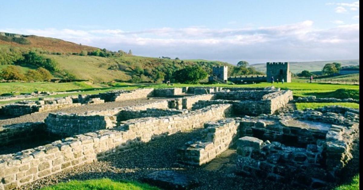 Zuecos romanos de madera revelan secretos de las termas en Vindolanda