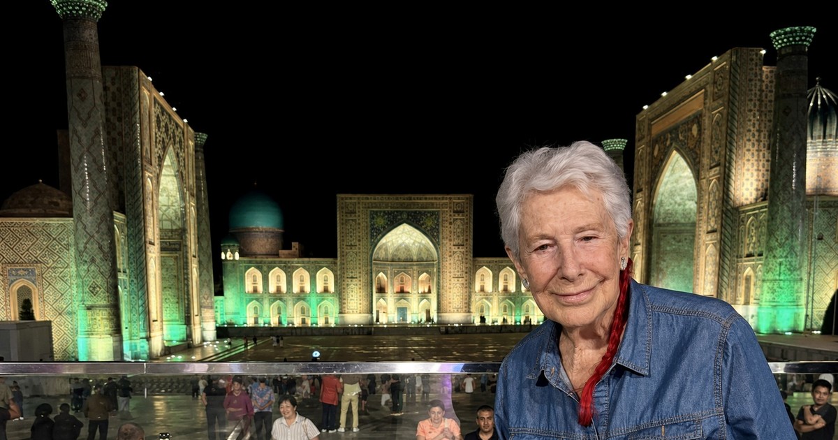 A los 91 y con mochila: la abuela que recorre el mundo sola y come en la calle