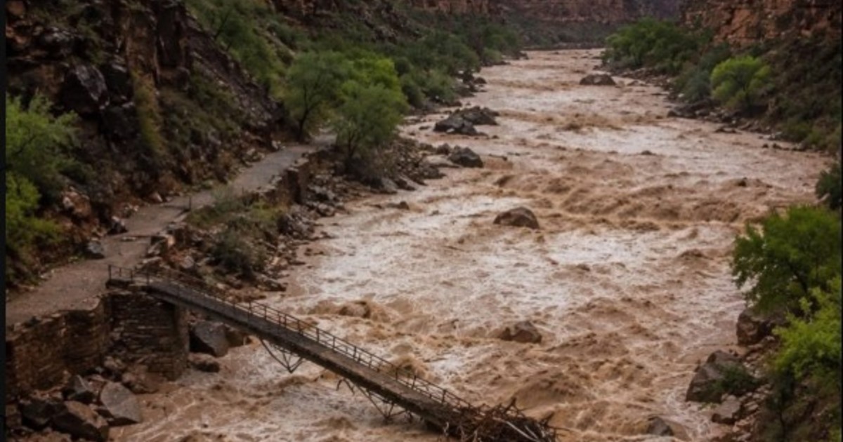 Evacuaron el Gran Cañón por inundaciones repentinas: daños y cierre temporal