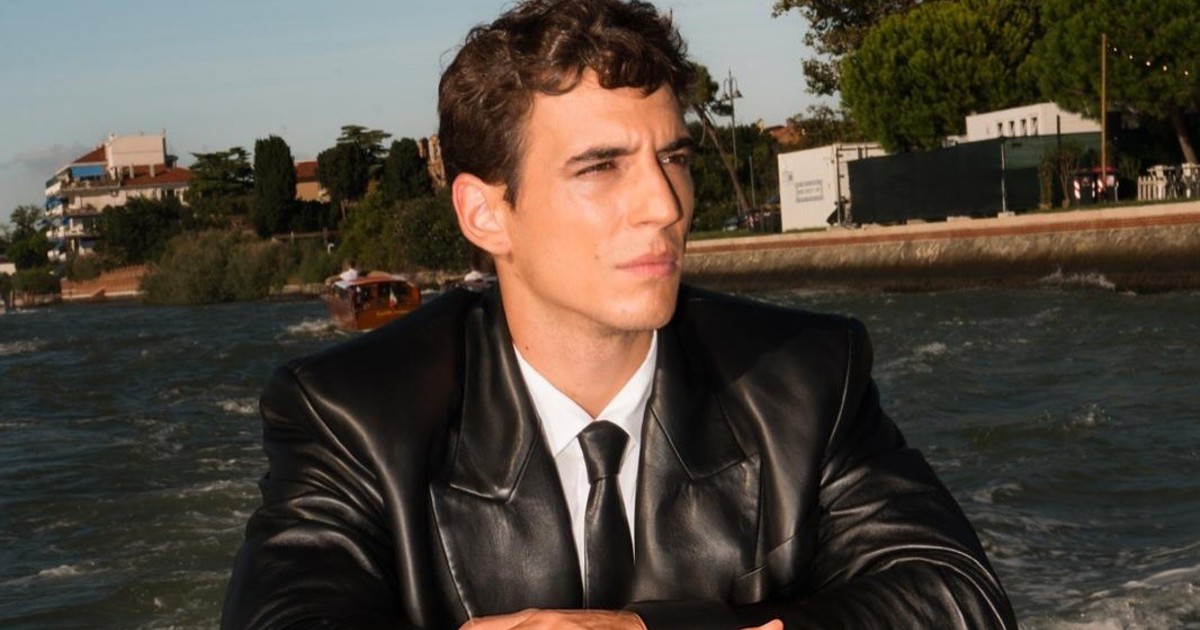Miguel Herrán, a los 30, revela que la paternidad cambió sus prioridades: 'prefiero estar en casa con mi hija que trabajando'