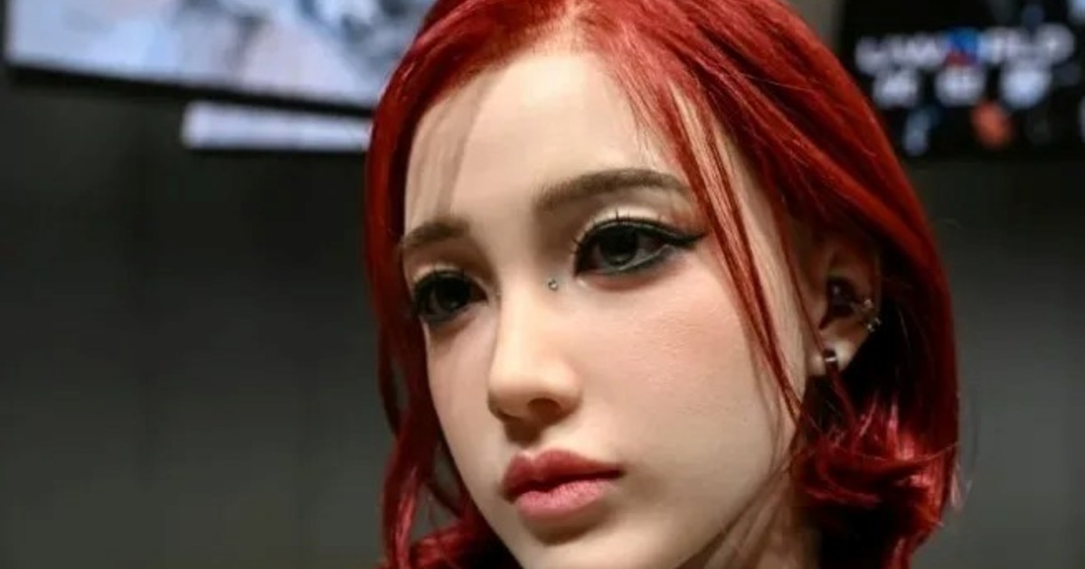 China lanza robot humanoide con IA para combatir la soledad: no hace tareas domésticas ni relaciones íntimas