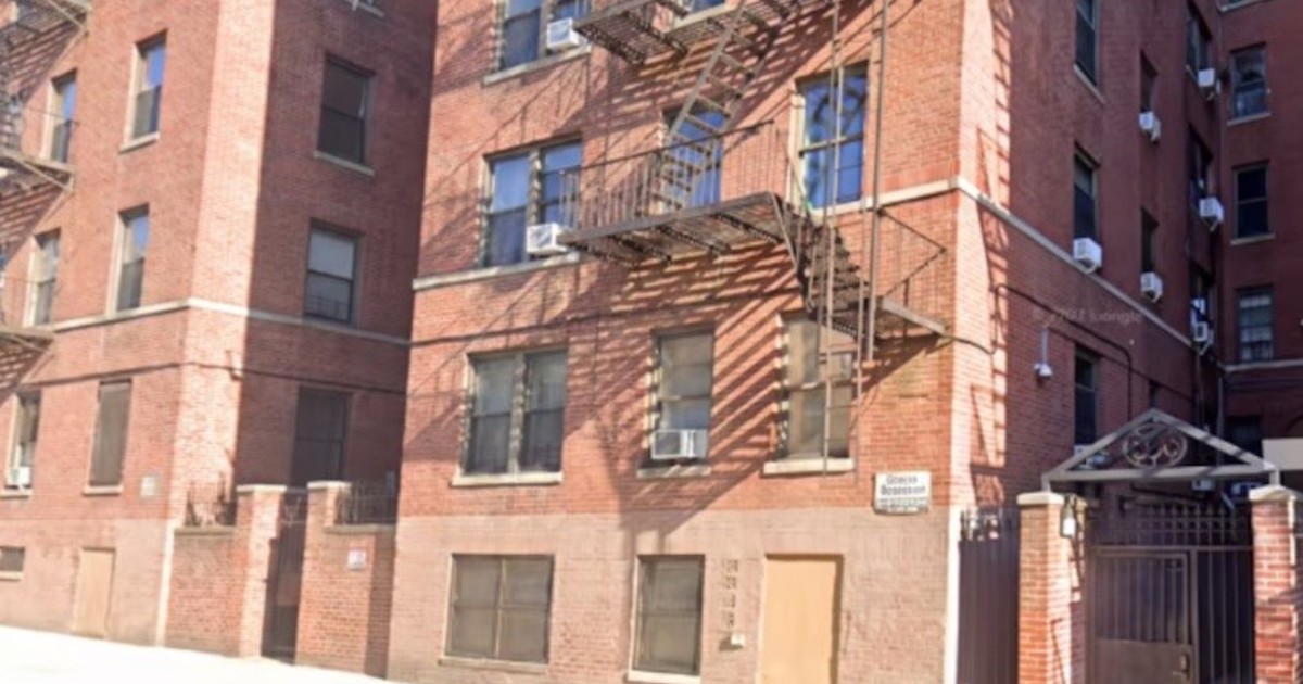 Bebé de un año sobrevive a caída desde un quinto piso en Nueva York