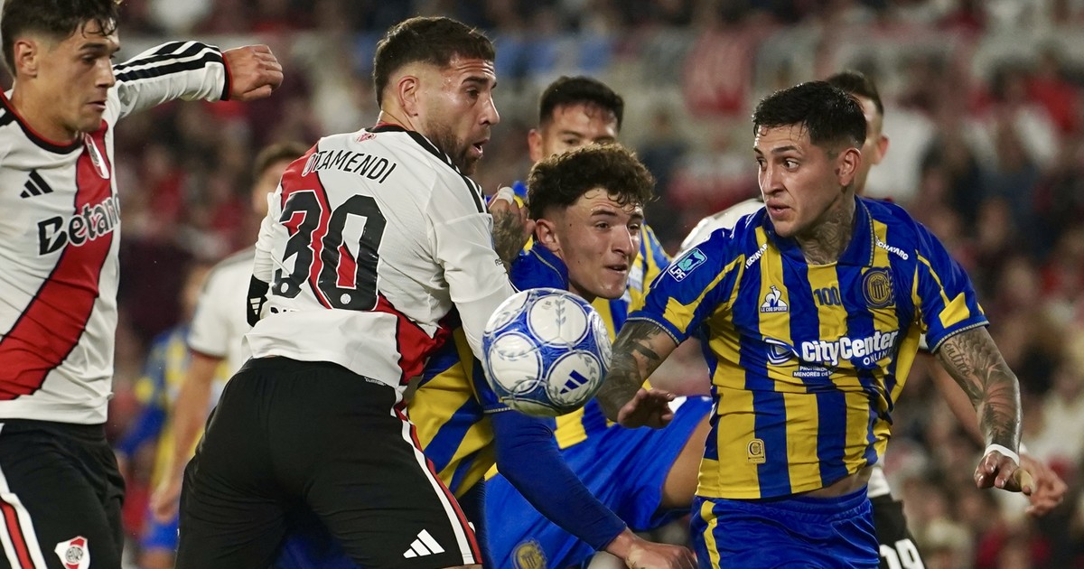 Otamendi, figura y contrafigura: un gol en contra y un penal anulado por el VAR en River