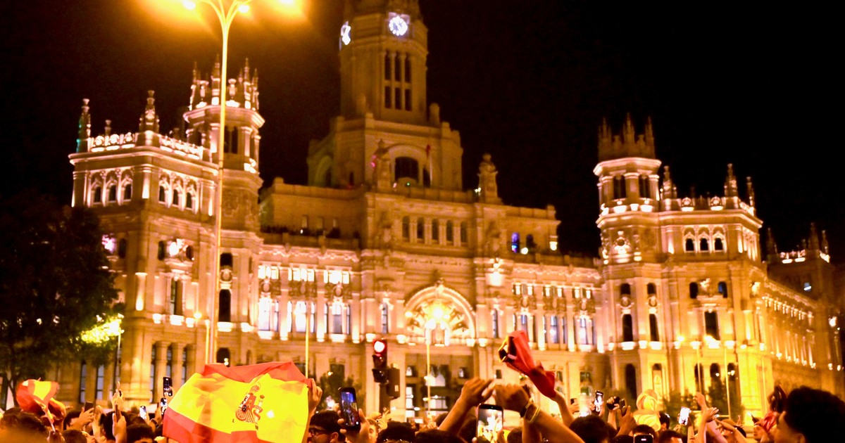 Madrid estalla de alegría tras el pase a la final y sueña con Argentina