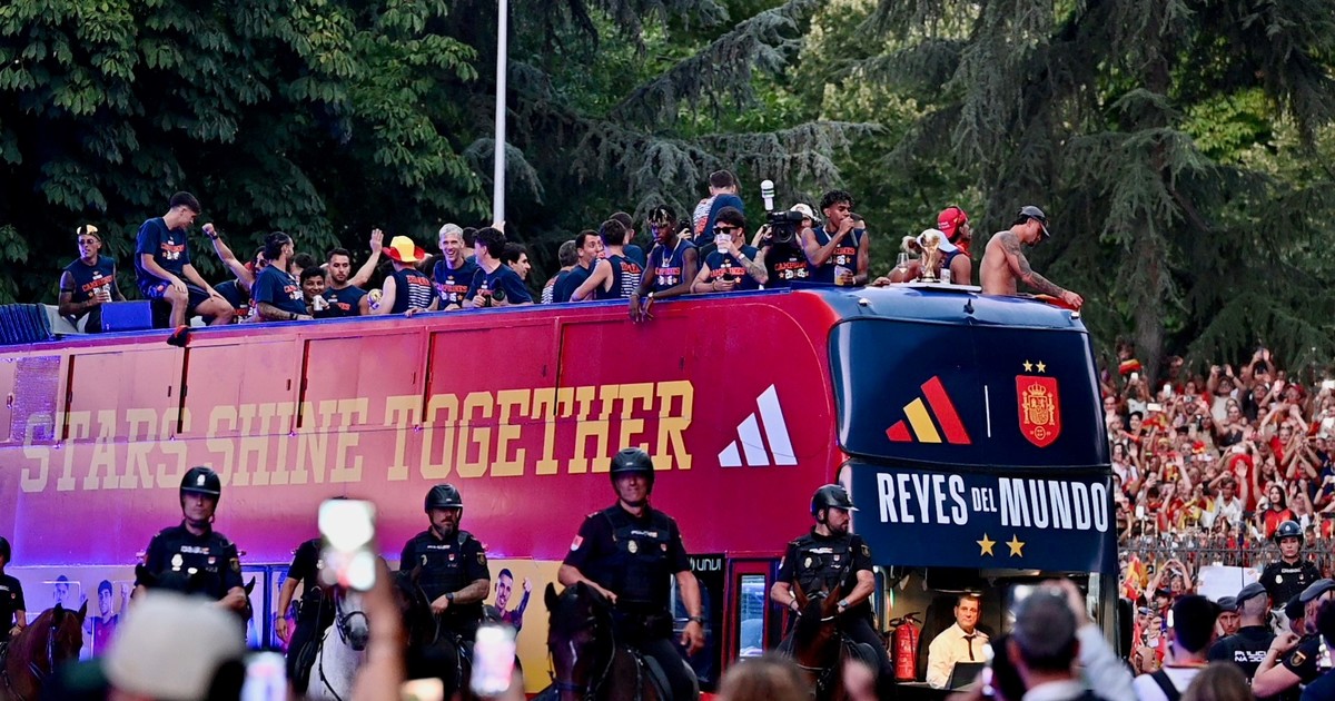 Fiesta histórica en Madrid: casi dos millones de personas recibieron a la Selección española campeona del mundo