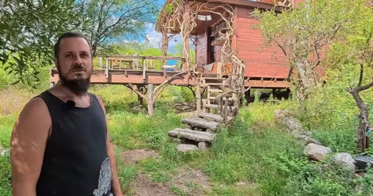 De Buenos Aires al monte cordobés: la historia de Samit, el arquitecto que construye casas vikingas