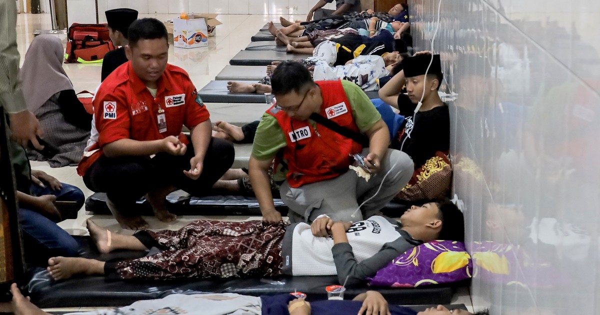 Indonesia: más de 500 estudiantes intoxicados por viandas de un plan alimentario oficial