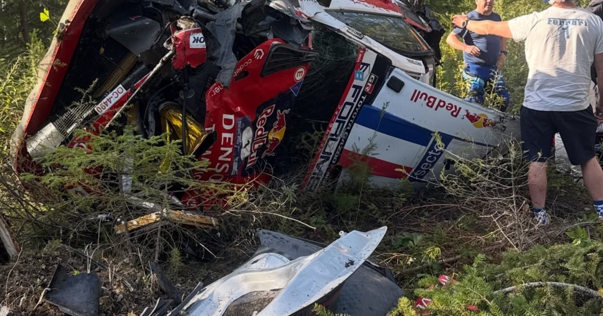 Sébastien Ogier volcó de manera brutal en Finlandia y terminó en el hospital