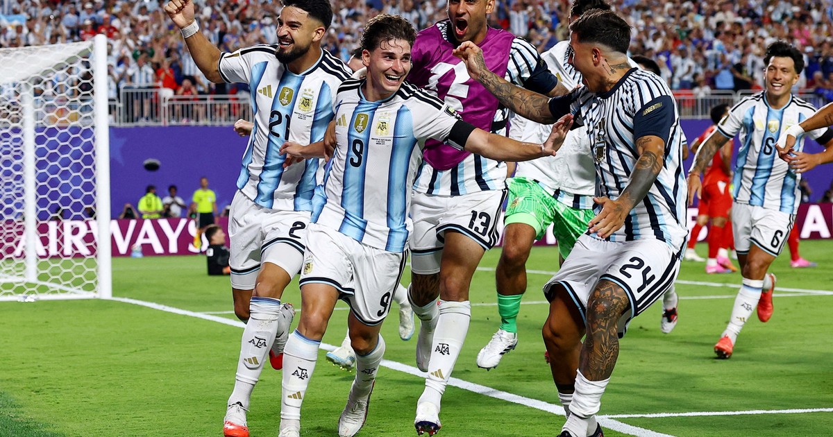 Julián Álvarez volvió a ser el de antes: su golazo mantiene vivo el sueño mundialista