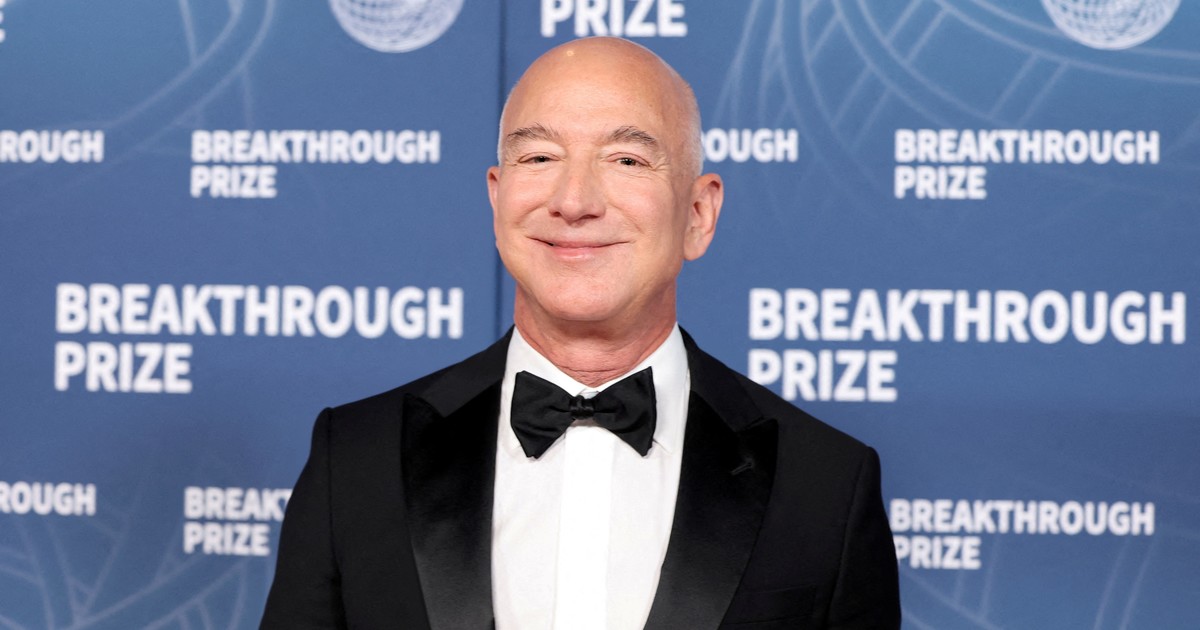 Jeff Bezos, ¿nuevo dueño del Liverpool?