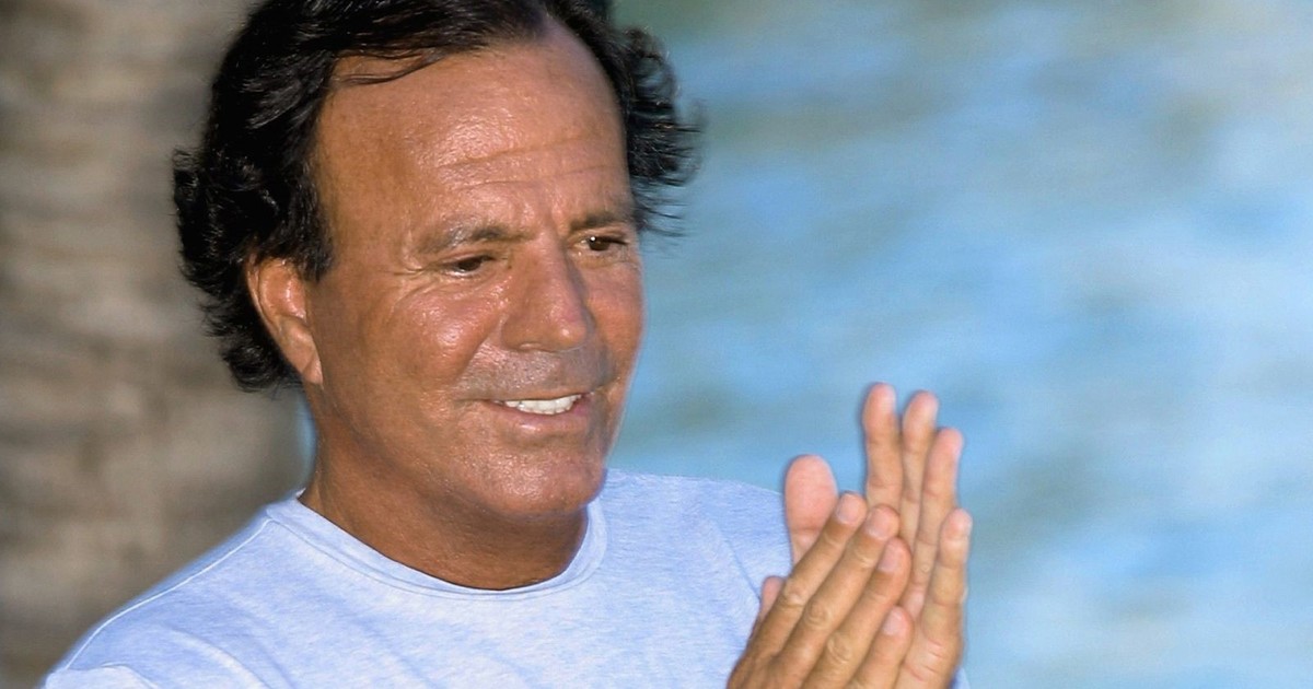 Julio Iglesias y el amor: una metáfora con sabor a vino