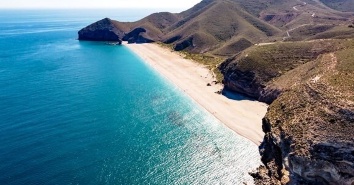 Playa de los Muertos: un paraíso de 1.160 metros en Almería