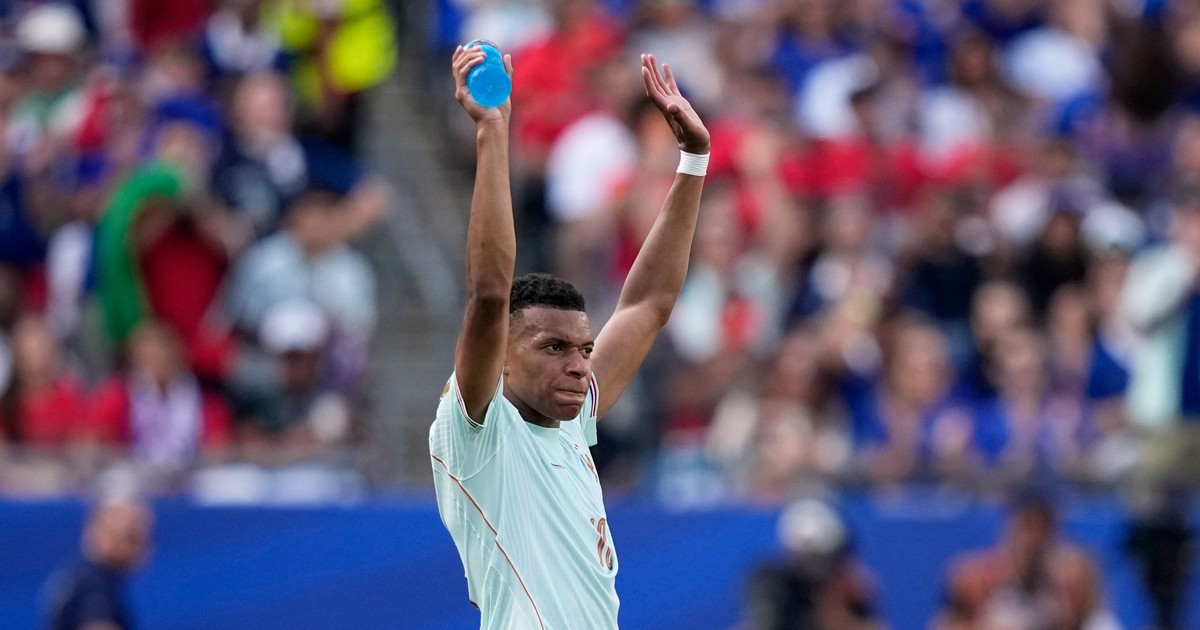 Mbappé iguala a Messi en la cima de goleadores del Mundial