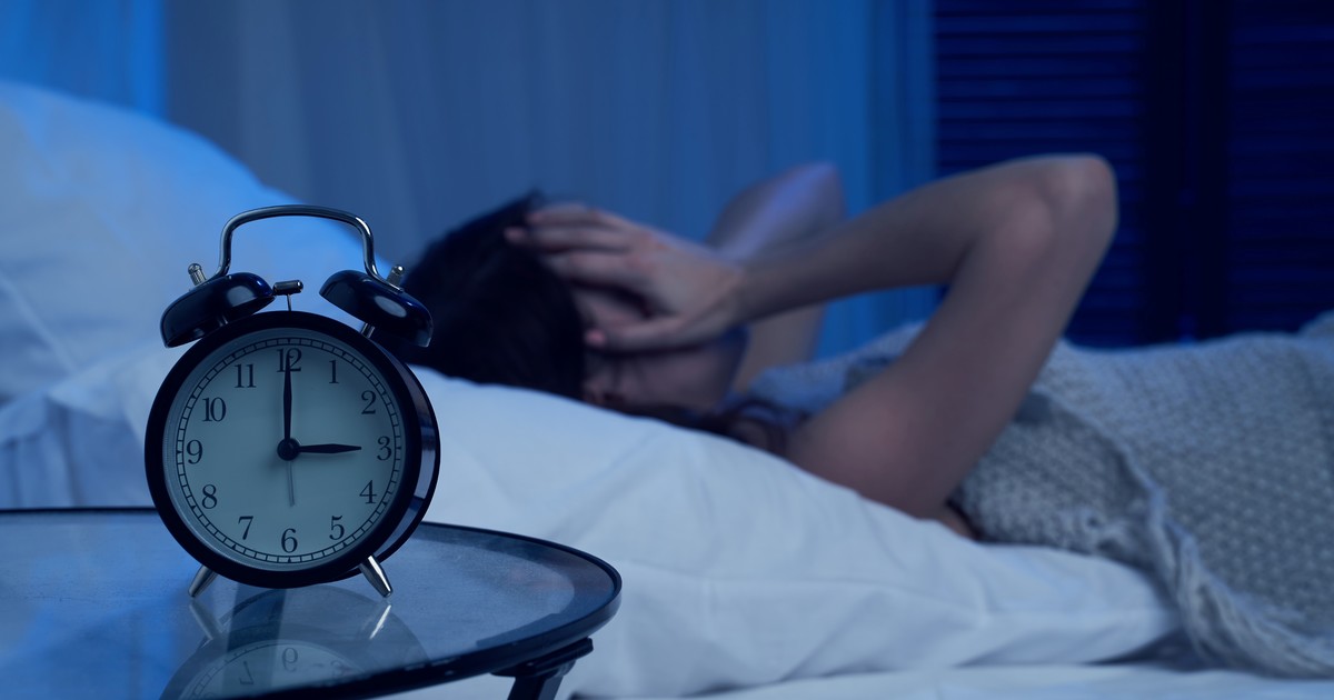 El misterio de despertarse a las 3 AM: una vieja costumbre con explicación científica