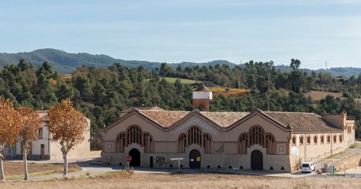 La catedral del vino renace: la bodega modernista de Rocafort de Queralt busca ser un faro cultural