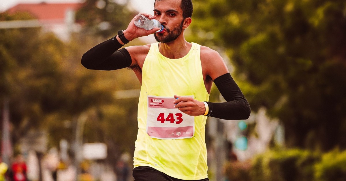 Hidratación en el deporte: el desafío de reponer lo que se pierde en una maratón