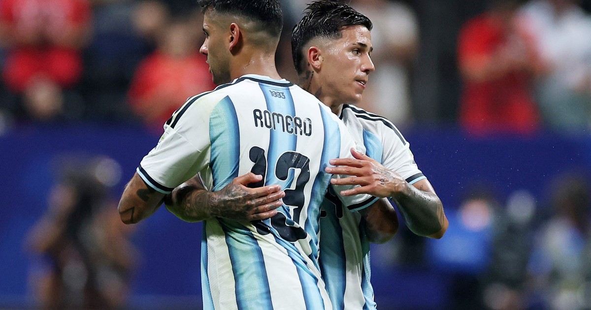 Cuti Romero mantiene con vida a la Selección con un cabezazo clave ante Egipto