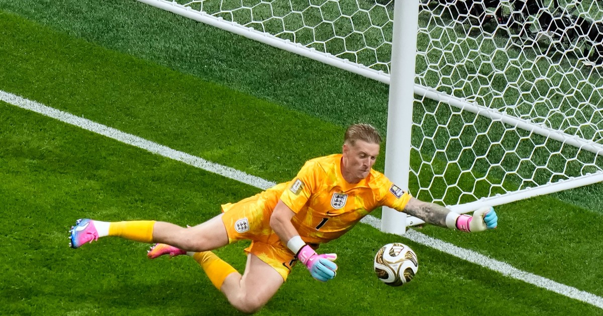 Pickford, figura del Everton ante Chelsea: cinco atajadas clave antes de la remontada