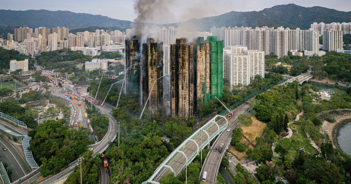 Una colilla provocó el incendio en Hong Kong que dejó 168 muertos