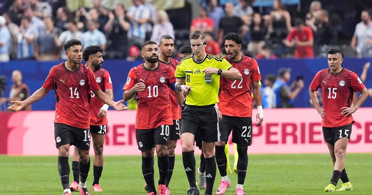 FIFA defiende a Letexier y asegura que el VAR actuó correctamente en Argentina vs Egipto